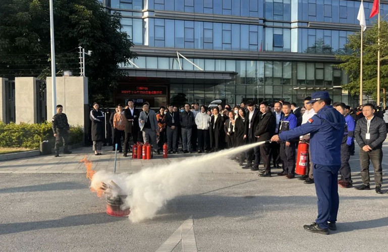 筑牢安全線，防患于未“燃”丨昇輝控股開展消防演練活動